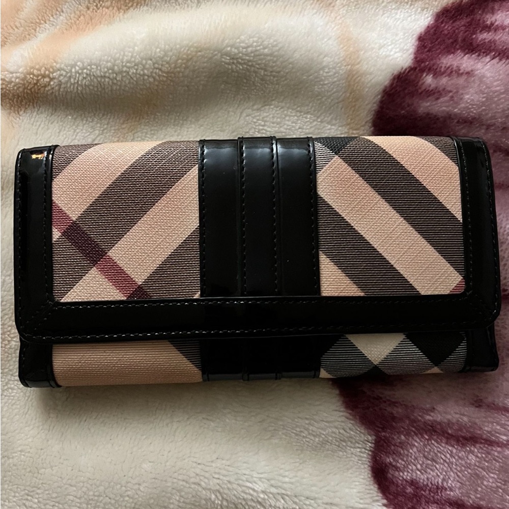 Burberry wallet